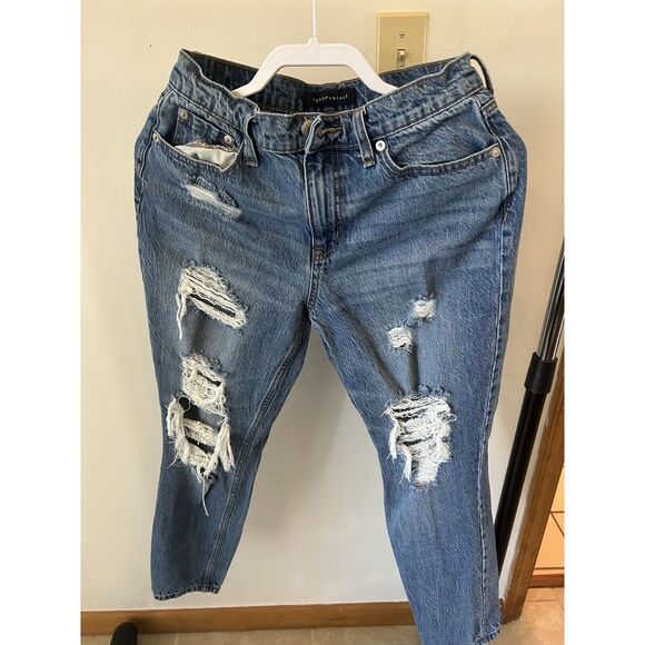 Aeropostale Jeans Women's Size 6 Mom Jean‎ Distressed Blue Denim - Picture 1 of 9